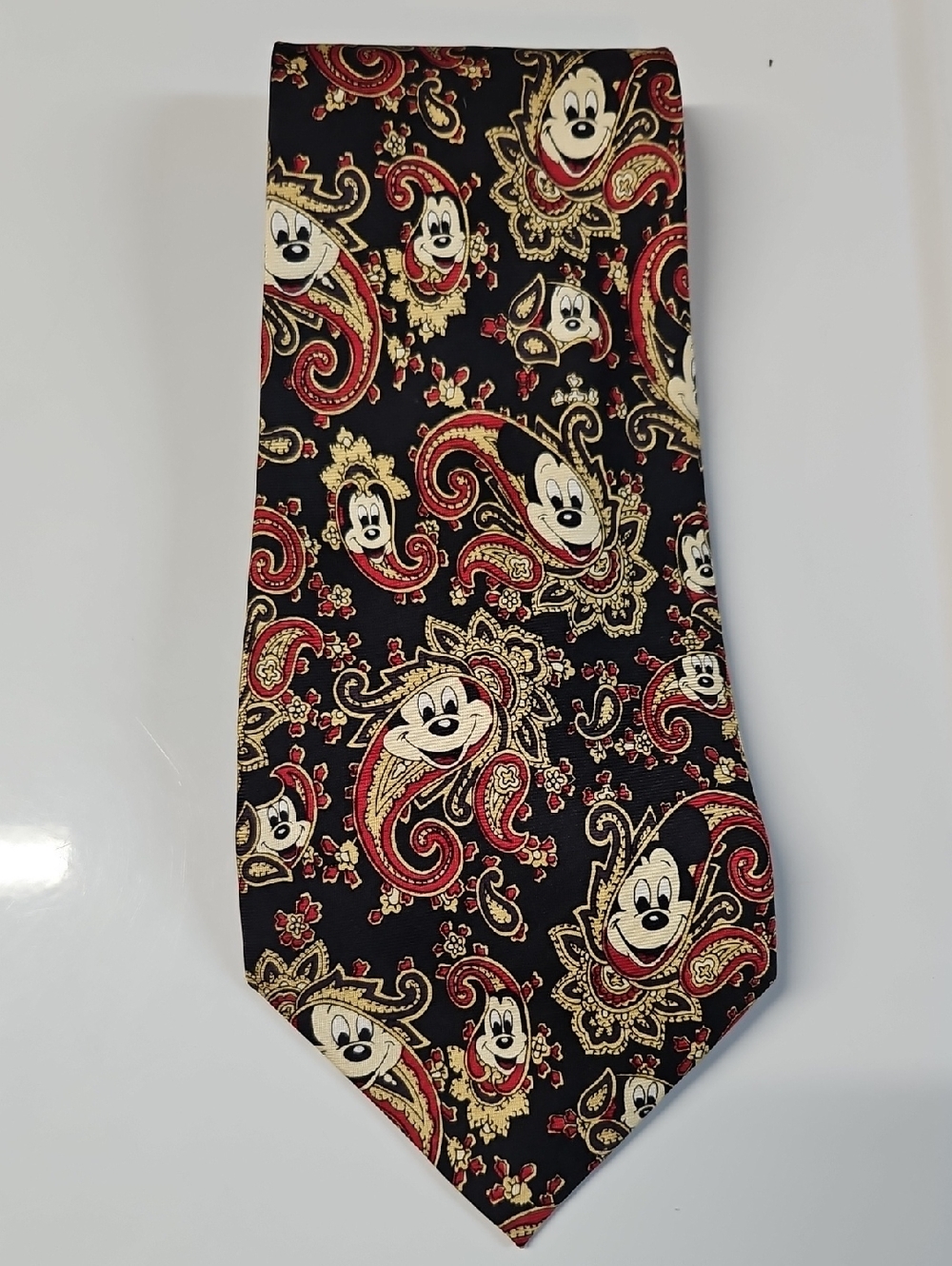DISNEY BALANCINE PAISLEY TIE WORKS MICKEY MOUSE. 100% SILK